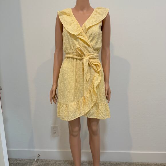 LC Lauren Conrad small eyelet faux wrap ruffle belted dress D4 2411 - Picture 11 of 12